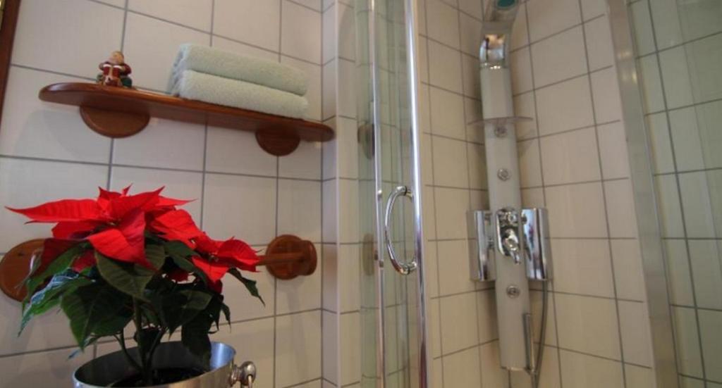 Le Mont D'Auge Bed & Breakfast Canapville  Bilik gambar