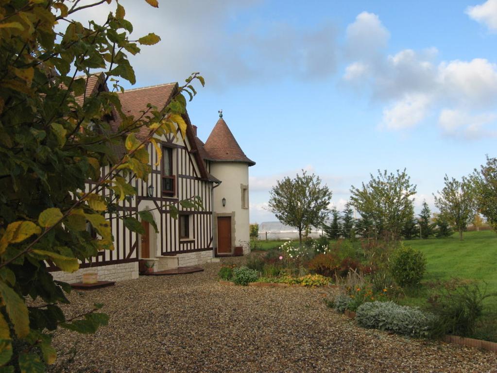 Le Mont D'Auge Bed & Breakfast Canapville  Luaran gambar