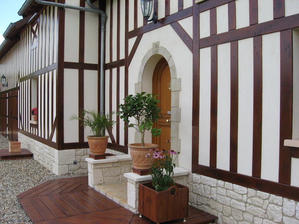Le Mont D'Auge Bed & Breakfast Canapville  Luaran gambar