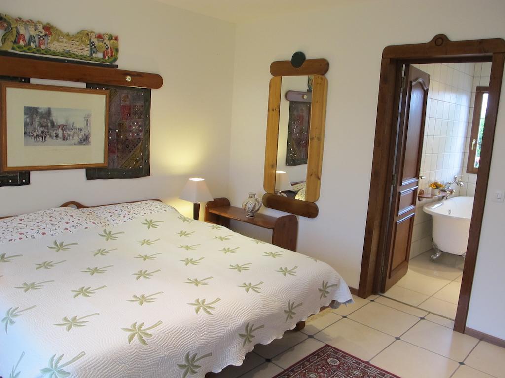 Le Mont D'Auge Bed & Breakfast Canapville  Luaran gambar